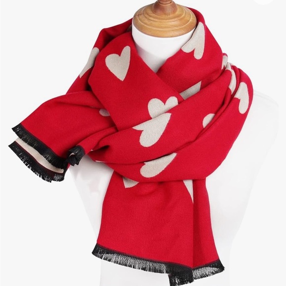 Reversible Scarf with Heart Print - red and beige - Picture 4 of 5